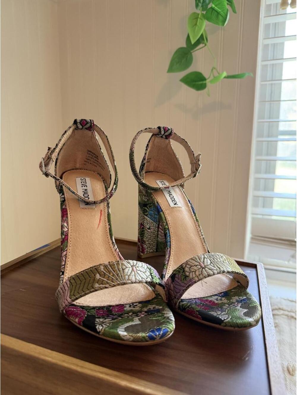 Steve Madden Carrson Floral Brocade Block Heel Sandals